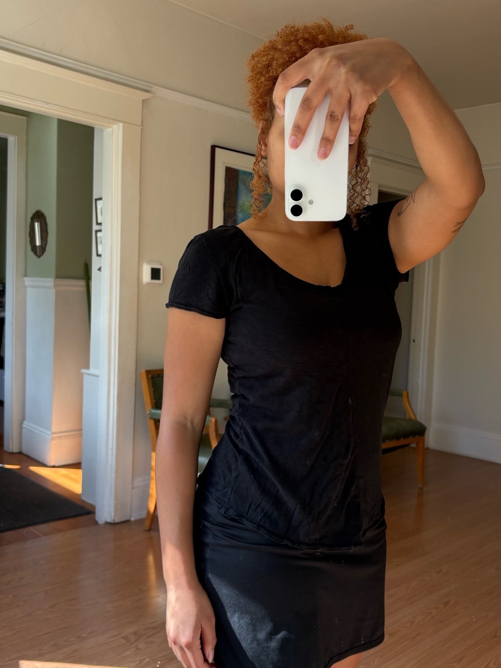 14th & Union Black Short-Sleeve Scoop Neck Tee